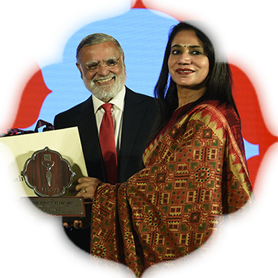 Jail Superintendent Anju Mangla receives her award
