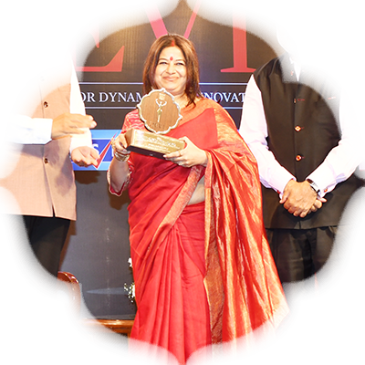Singer par excellence Rekha Bharadwaj with the CM and Prabhu Chawla