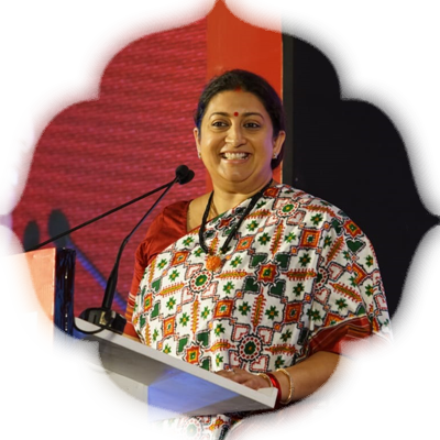 Smriti Irani takes to the stage in a rousin speech at the Devi Awards
