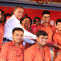 Winners of the sports quiz, SAI International School with Quizmaster Soumyadip Chowdhary