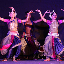 Aruna Mohanty's troupe