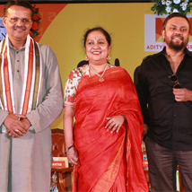 (L-R) Activist Ashutosh, BJD MP Bhartuhari Mahtab, CEO of TNIE Laxmi Menon, Consulting Editor of TNIE Ravi Shankar Etteth, <br/>BJP MP Meenakshi Lekhi and activist Jaya Jaitly at Odisha Literary Festival 2019