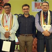 Deputy Resident Editor of The New Indian Express Siba Kumar Mohanty (Centre) with (Left-Right) Author Tarab Khan, Writer and Columnist Gourahari Das, <br/>Writer Debashis Panigrahi and Author Saqti Mohanty during 'The Word in Odisha: Dead or Alive' session