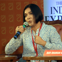 Author Damayanti Biswas addressing the audience during 'Crime Writting: Thrills and Spills' session'