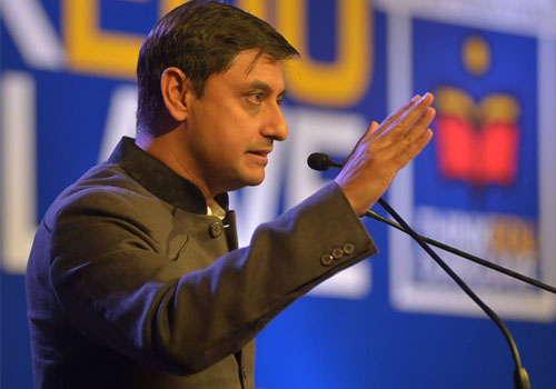 Economist-Writer Sanjeev Sanyal speaks on how early should children start learning about their country