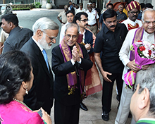 Governor of Tamil Nadu Banwarilal Purohit and Former President of India Bharat Ratna Pranab Mukherjee being welcomed to ThinkEdu 2019