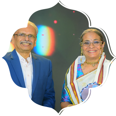 Pragati Mathur, Textile Artist and Handloom Innovator receiving the award.