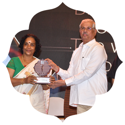 Chef Latha K, Kerala's culinary celebrity, received the Devi Award.