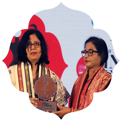 Jyotirmayee Dash receving the Devi Awards