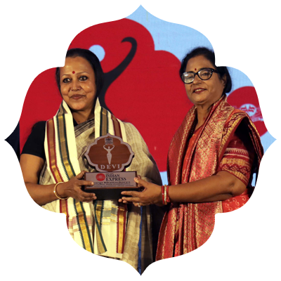Gargi Bhattacharya receving the Devi Awards