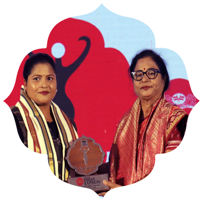 Khirabdhi Seth receving the Devi Awards