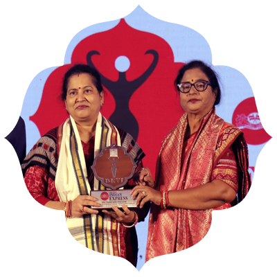 Smruti Swain receving the Devi Awards