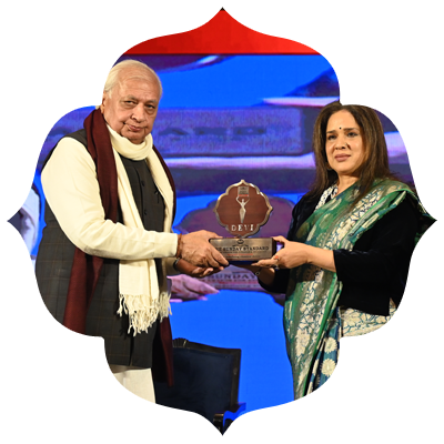 Manjari Chaturvedi celebrated for redefining classical dance.