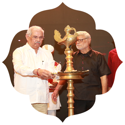 Governor of Kerala, Rajendra Arlekar along with Editorial director Prabhu Chawla, CEO of TNIE Lakshmi Menon, Resident Editor Kerala Kiran Prakash inaugurating the Devi awards 2025