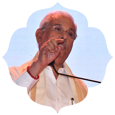 Honourable Rajendra Vishwanath Arlekar congratulated the award winners of the Devi Award.